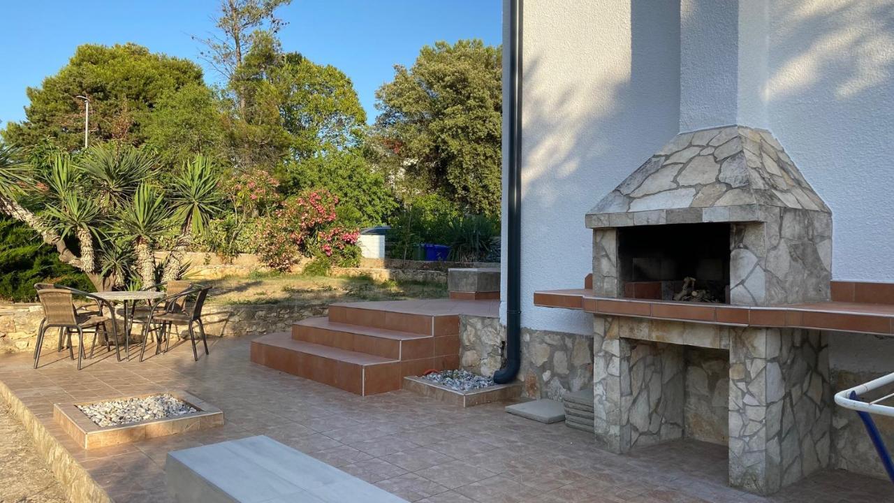 באניולה Villa Holiday מראה חיצוני תמונה